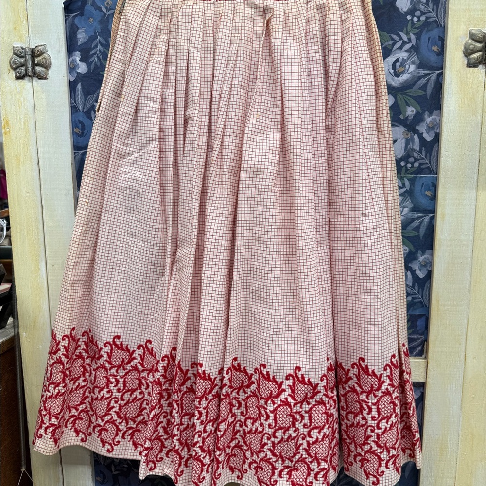 Vintage Red Faux Embroidered Women's Skirt